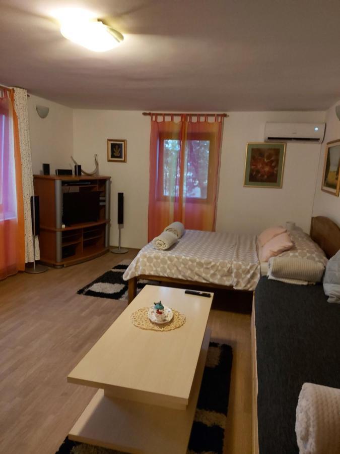 Studio Apartman Kotro Beli Manastir Dış mekan fotoğraf