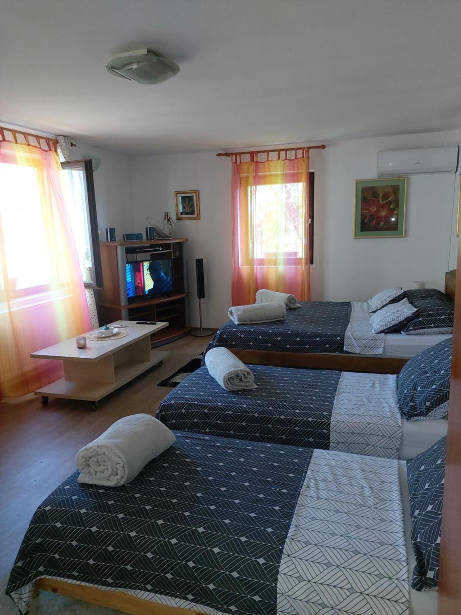 Studio Apartman Kotro Beli Manastir Dış mekan fotoğraf